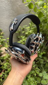Uriel review photo