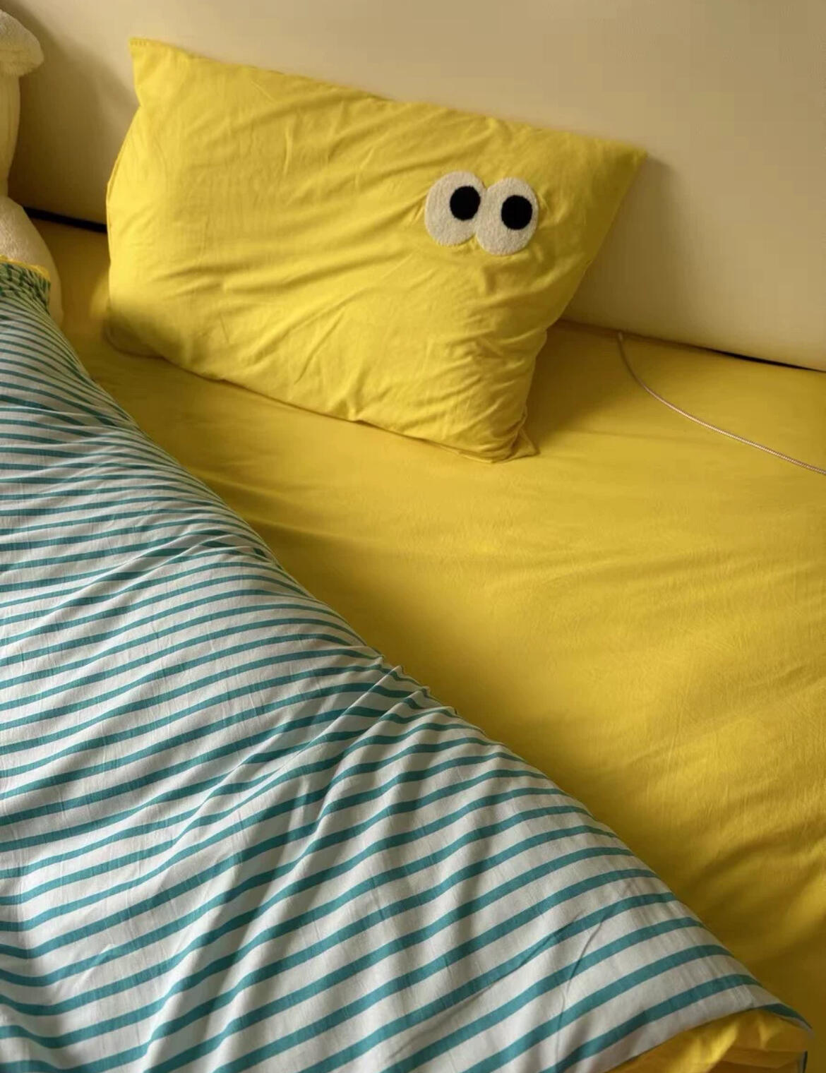 Big Eyes Bedding Set, customer photo