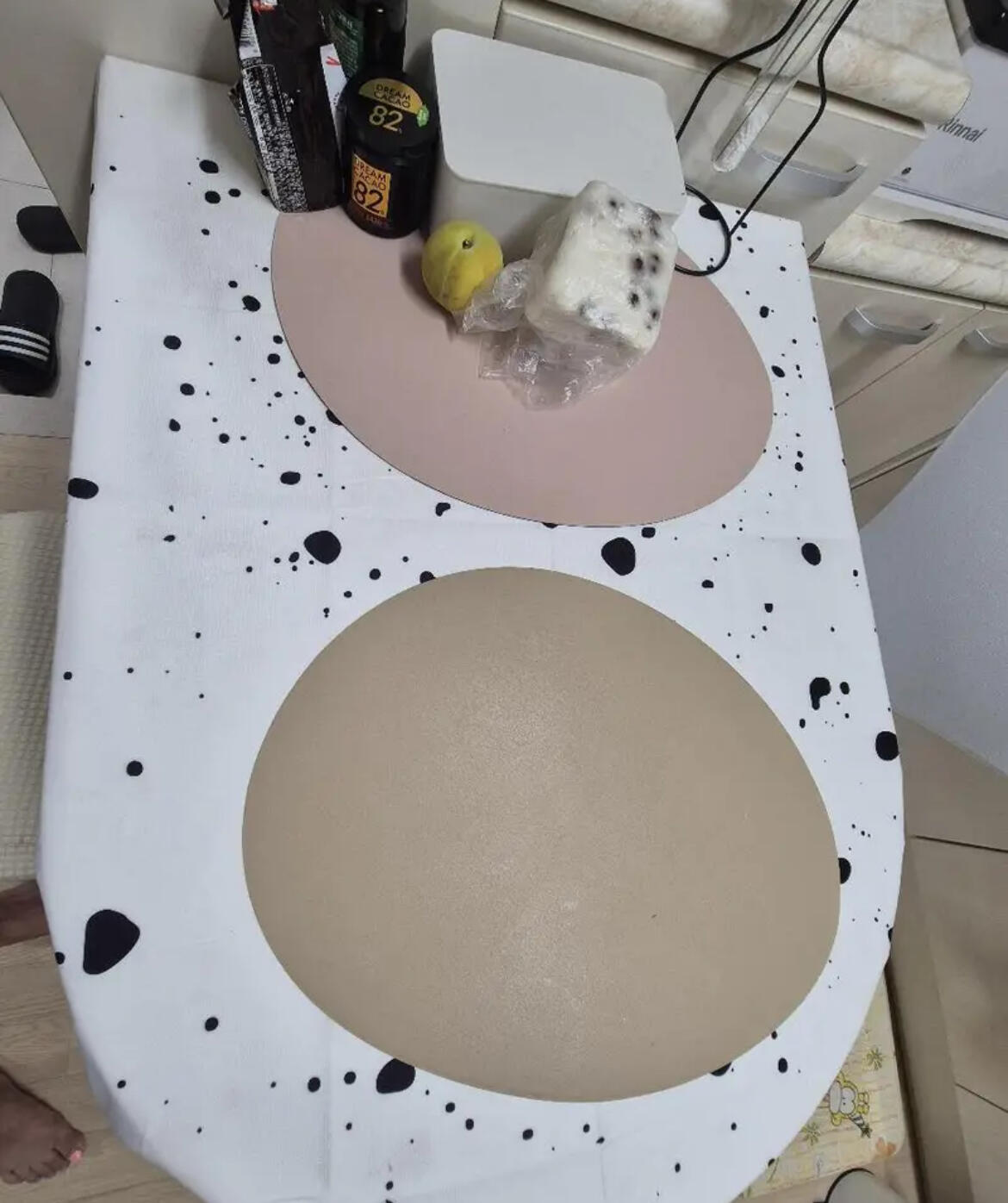 Aesthetic Ink Splatter Tablecloth, customer photo