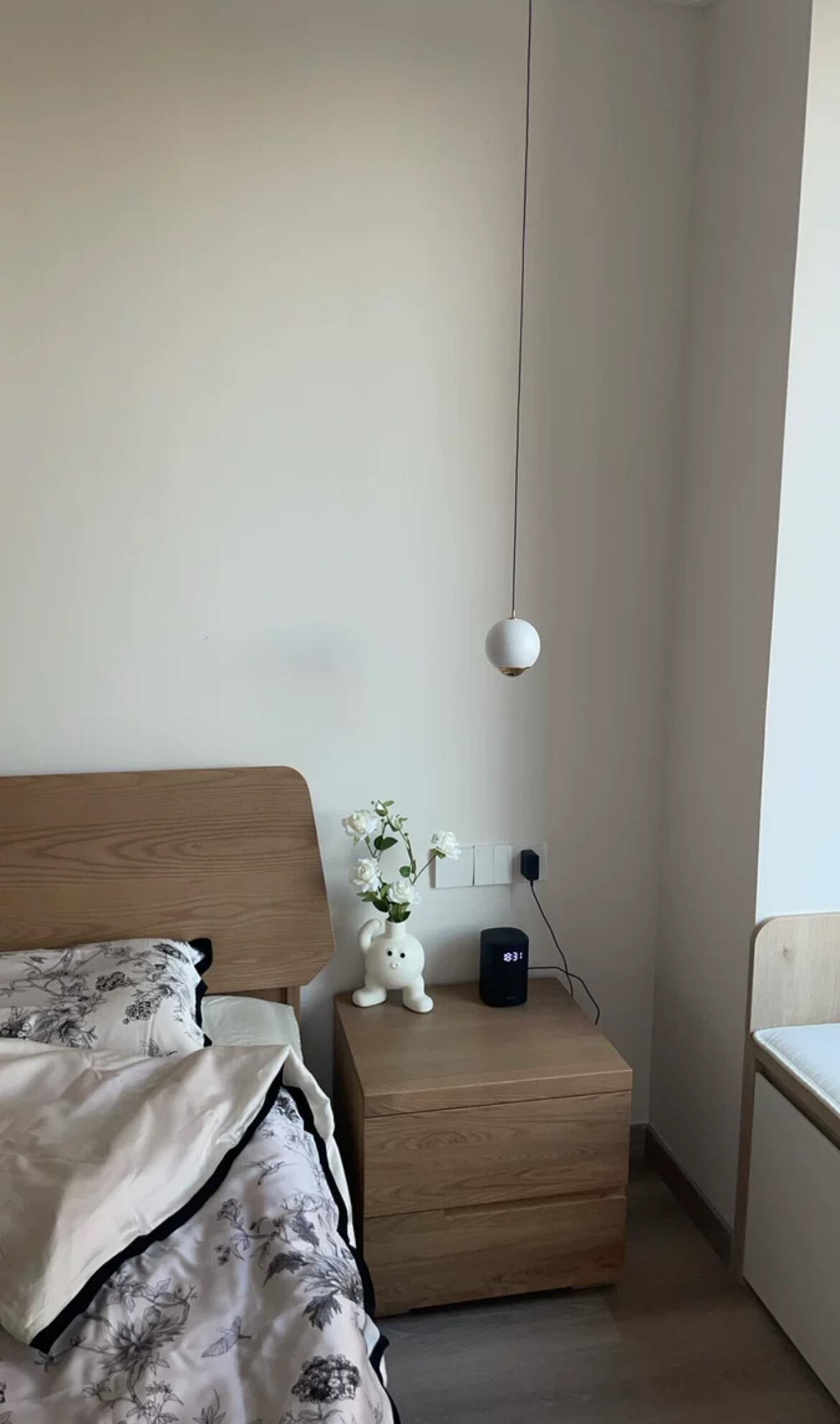 White Ceramic Art Vase, customer photo
