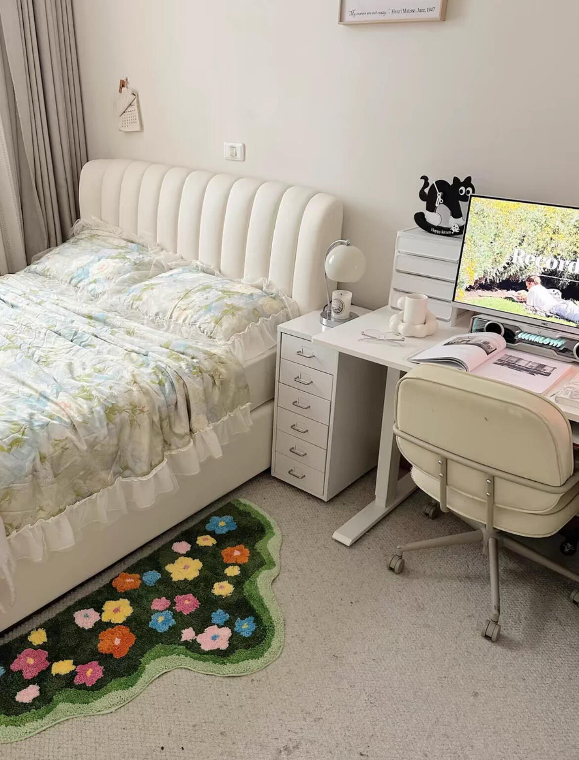 Green Floral Bedroom Rug, customer photo