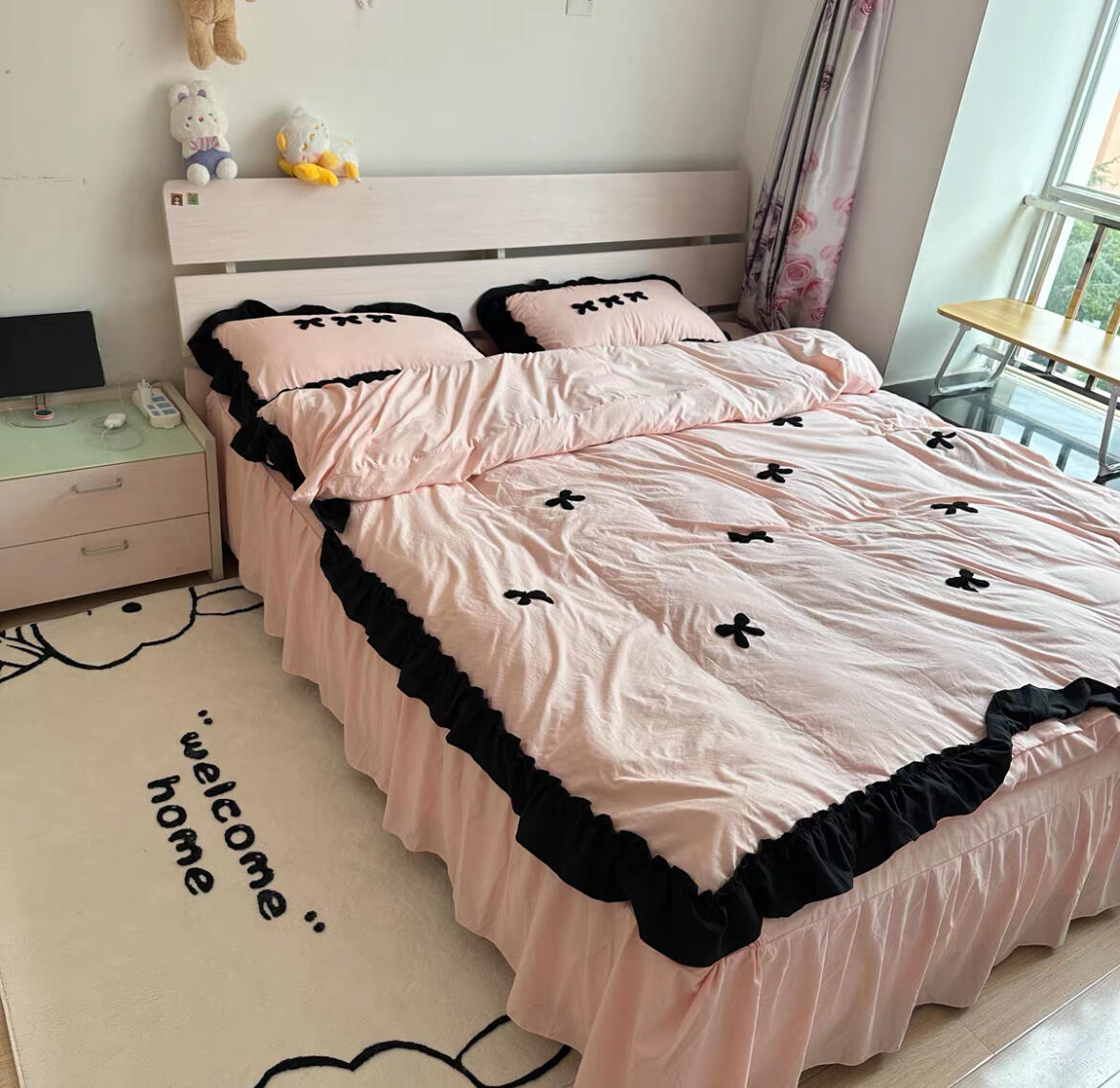 Aesthetic Pink Bedding Set with Bow, customer photo