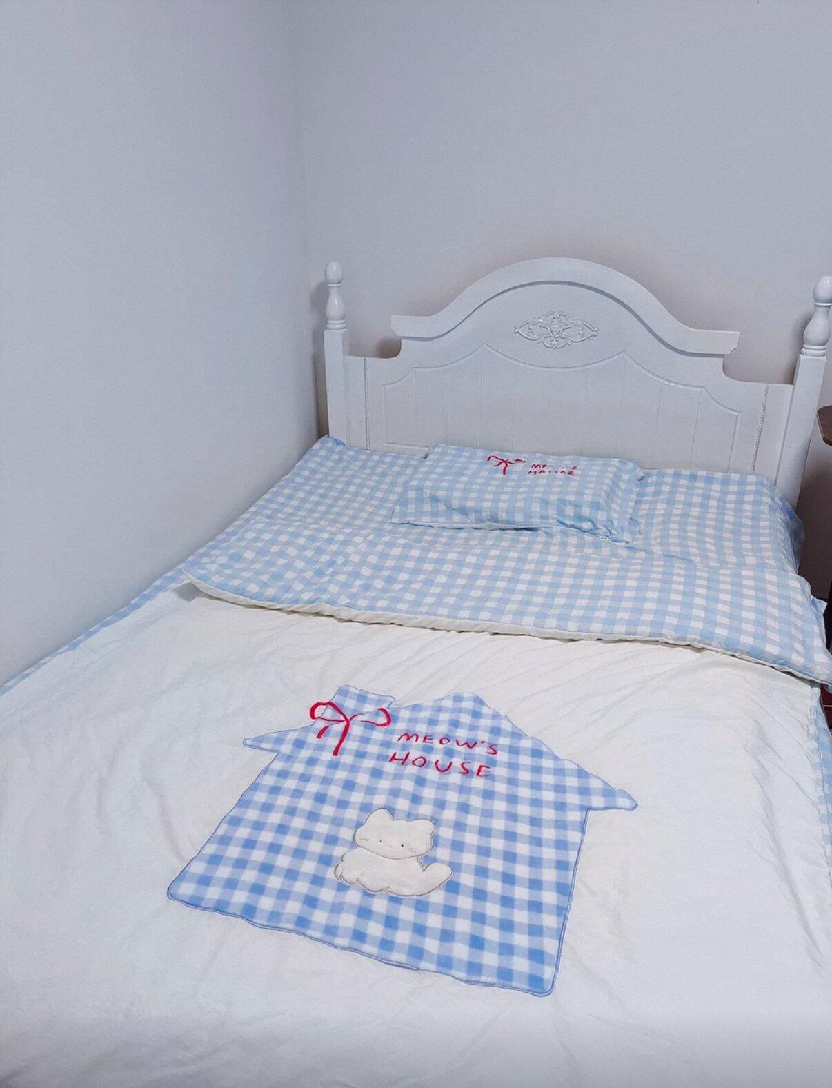 Soft Girl Blue Cat Bedding Set, customer photo