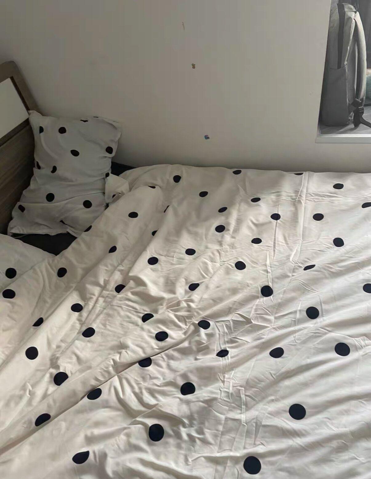 White & Black Polka Dot Bedding Set, customer photo