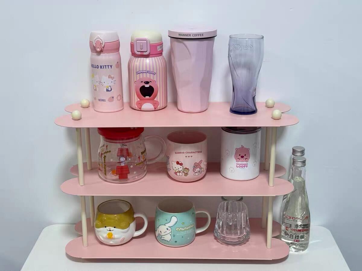 Curved Mug Display Shelf, customer photo
