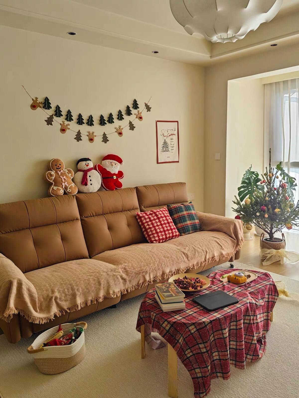 Snowy Gingerbread House Pillow, customer photo