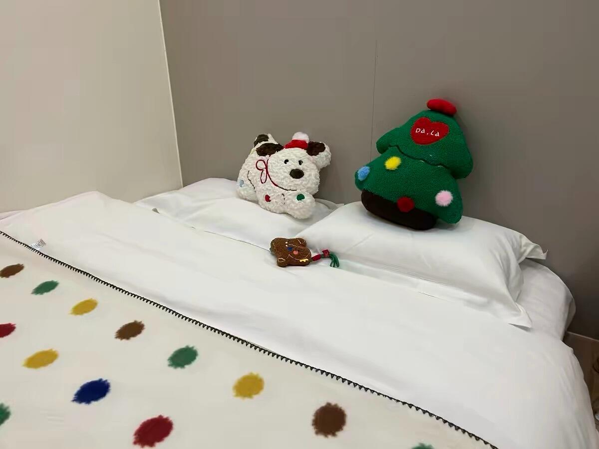 Smiling Gingerbread Pillow, customer photo