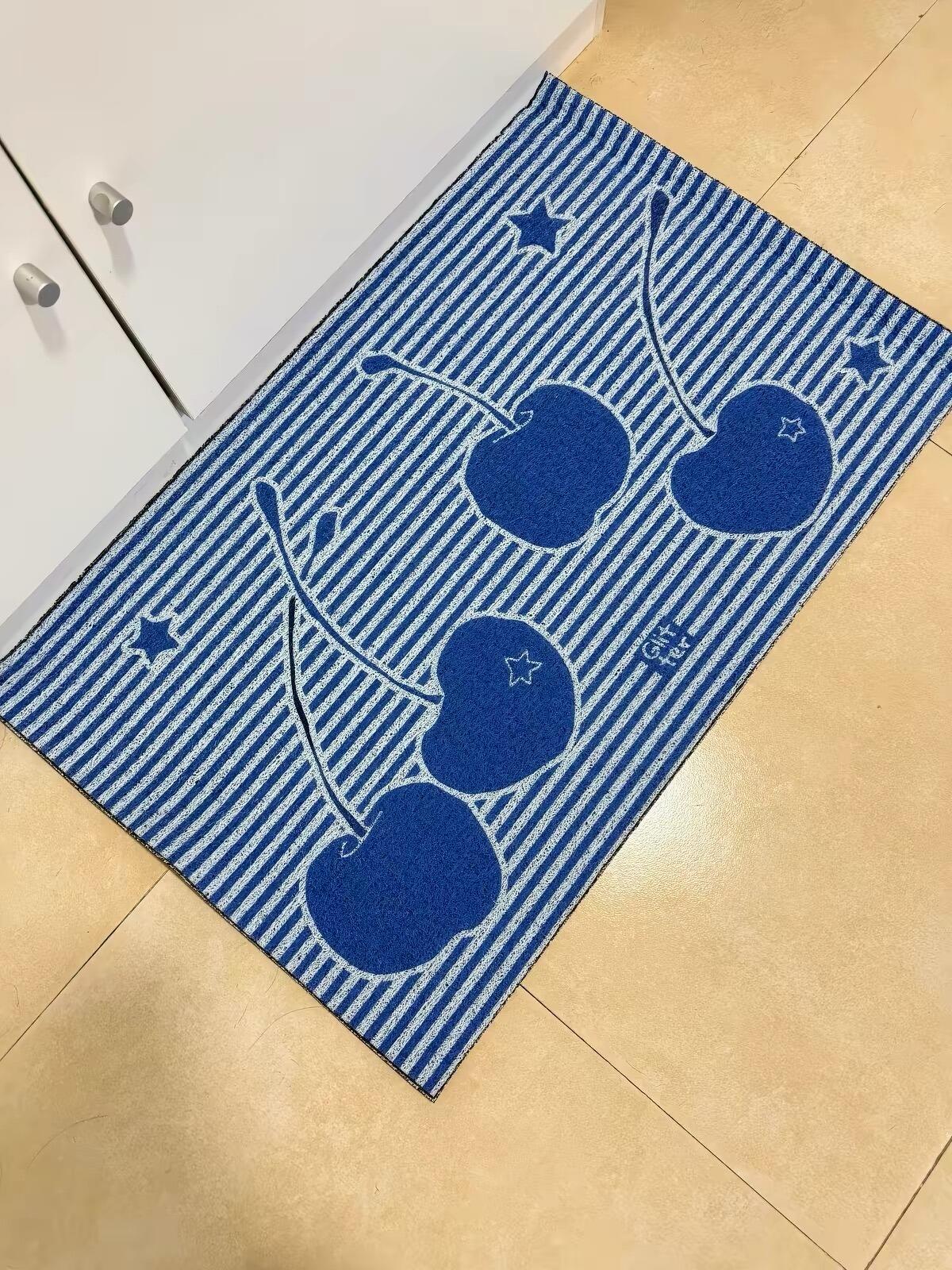 Cherry & Apple Fruit Rug, customer photo