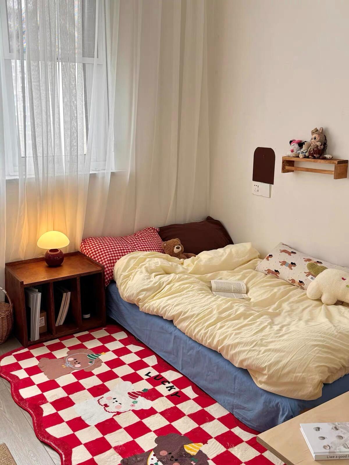 Cream Bedding Set with Gingham Pillowcase, customer photo