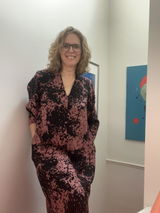 Kathy Hirst review photo
