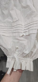 Livvy review photo