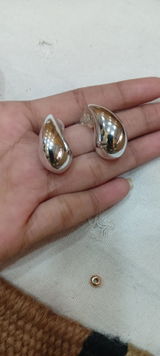 Manvi review photo