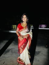 Usha Yadav review photo