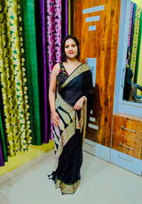 Usha Yadav review photo