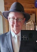 Robert Cairns review photo