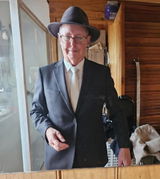 Robert Cairns review photo