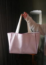 Emelie review photo