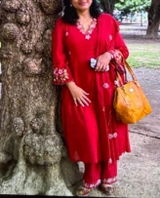 Shruti review photo