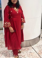 Shruti review photo