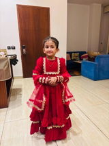 Sakshi review photo
