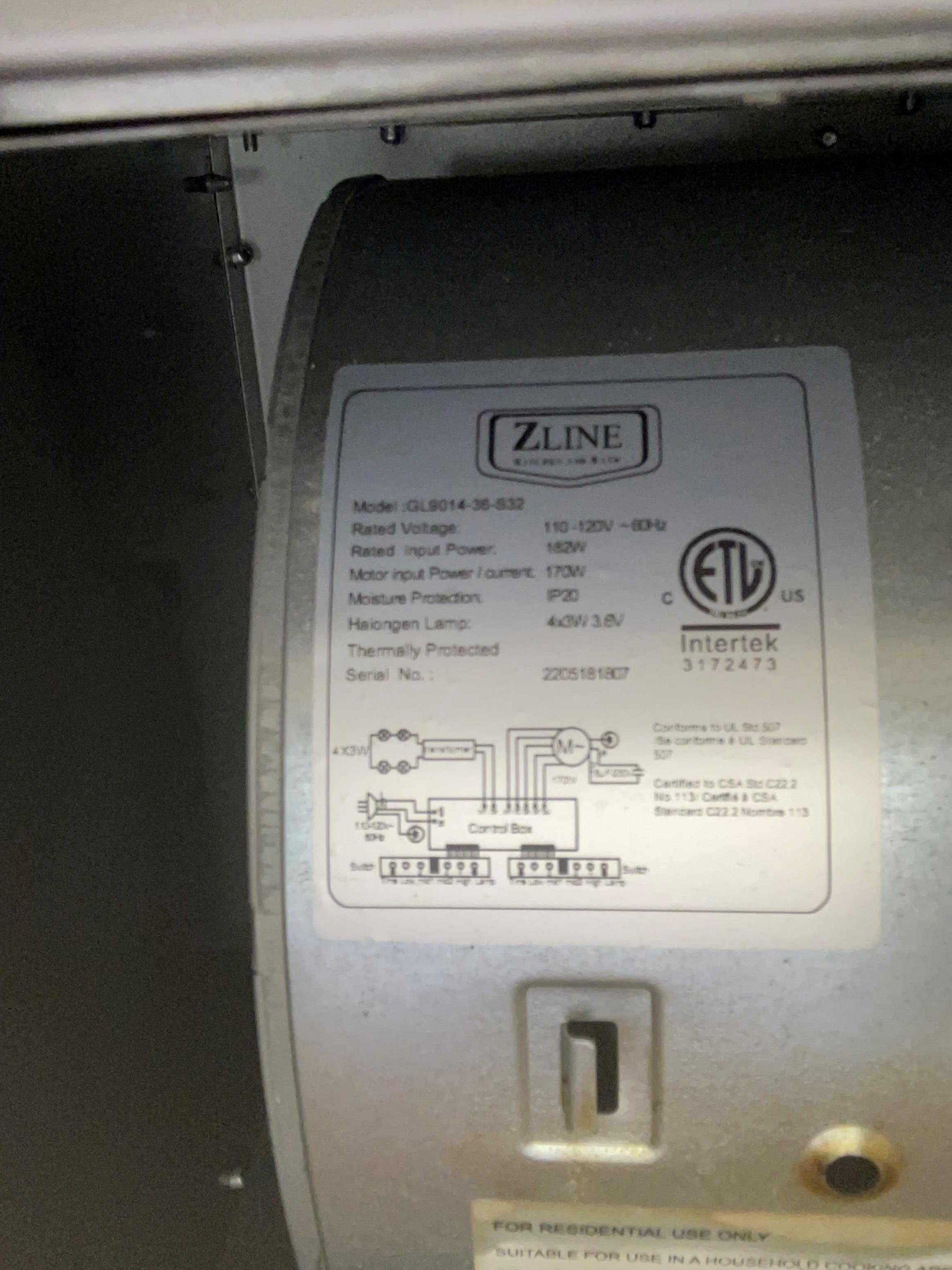 LindaLu review photo