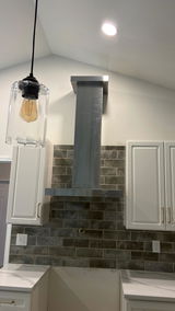 ZLINE Convertible Vent Wall Mount Range Hood in Stainless Steel with Crown Molding (KECRN)