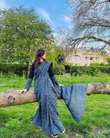 Hina Naz review photo