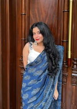Khadija Khan review photo