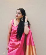 Khadija Khan review photo
