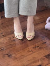 Claudia Hicks review photo