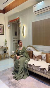 Meenakshi review photo