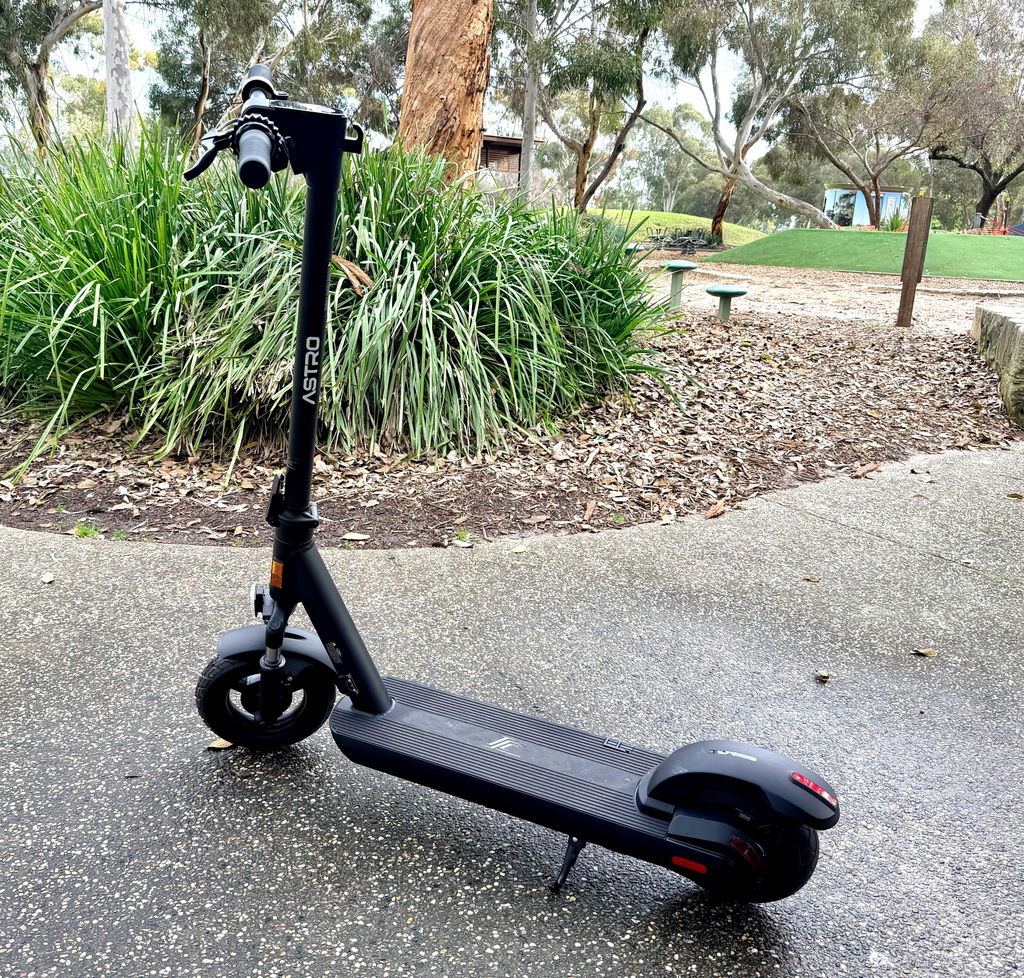 ASTRO Lightweight Commuter Electric Scooter (36V)