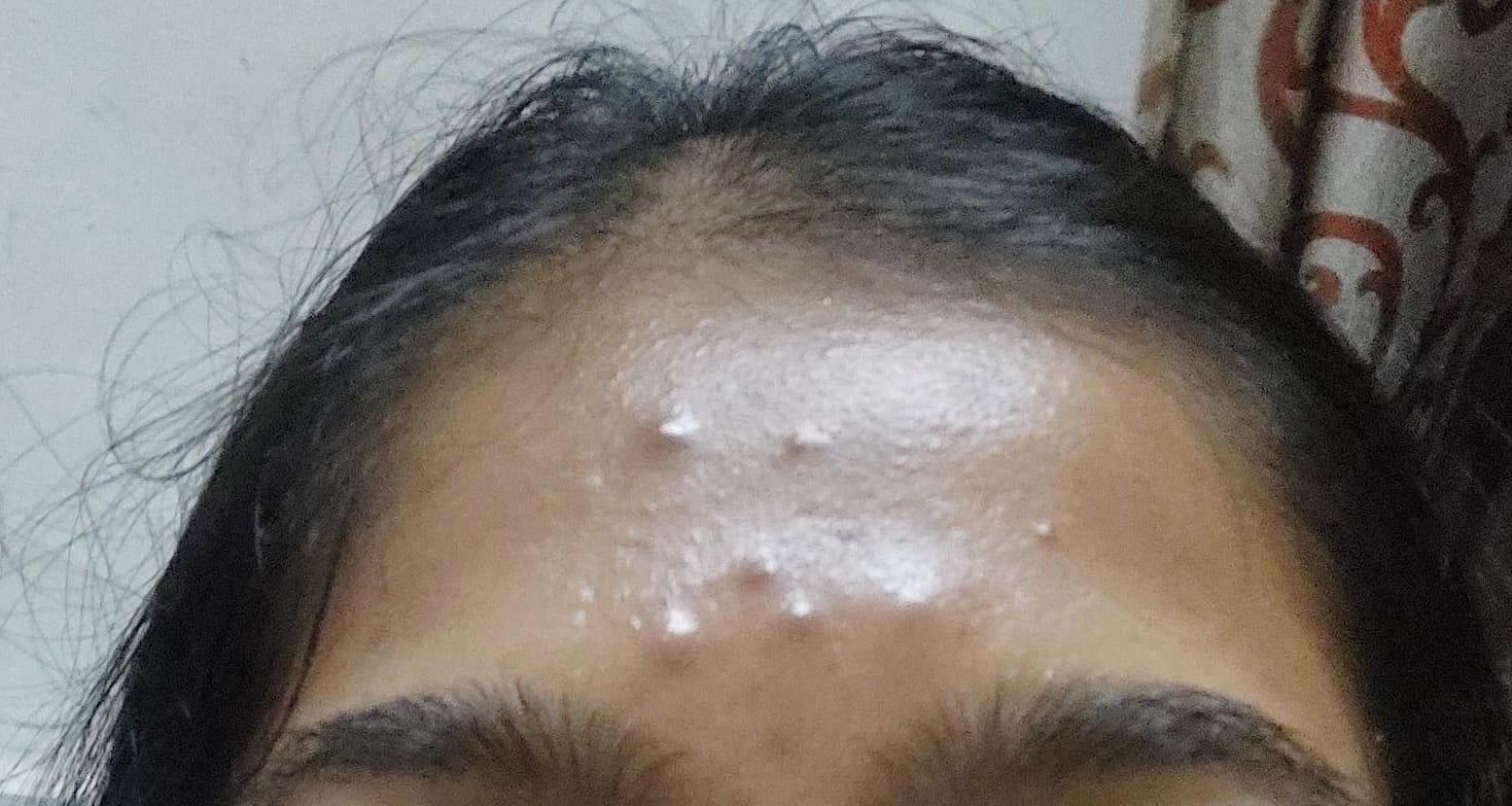 Ayushi Sinha review photo