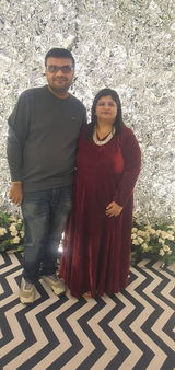 Akshi review photo