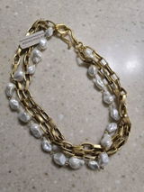 Suzanne review photo