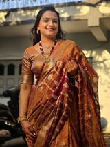 Anushka review photo