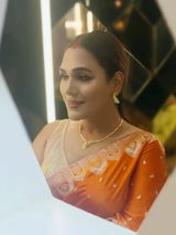 nikkieychawla review photo