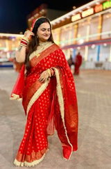 Nisha Panday review photo