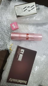q.I. review photo