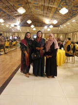 Sana Munir review photo