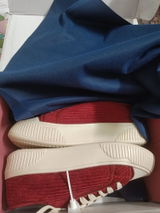 R review photo