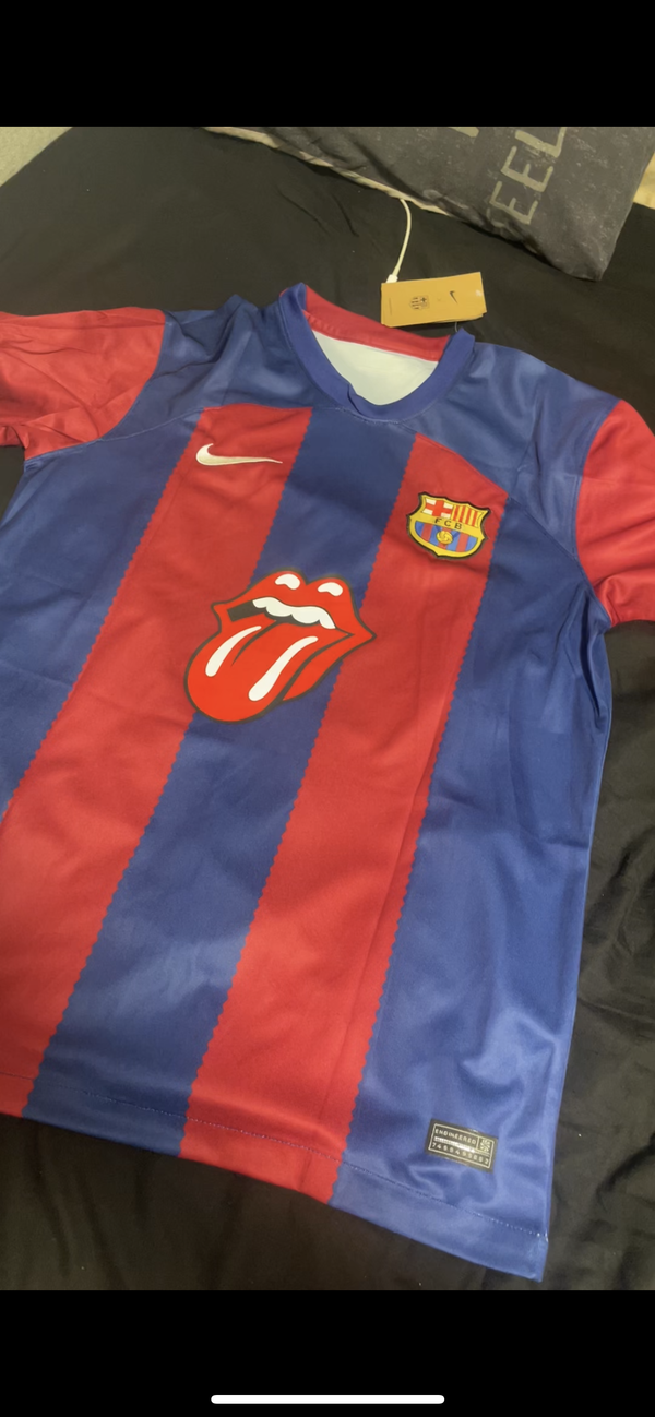 תמונה של FCBarcelona x Rolling Stones 23/24 Shirt מביקורת של Liran Aharoni