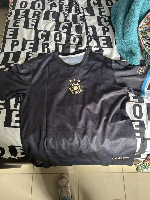 תמונה של Lionel Messi Argentina Special Shirt מביקורת של David Alfi