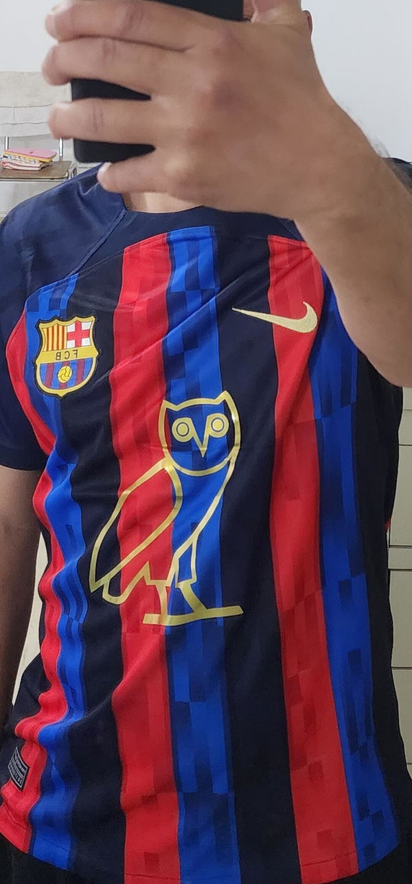 תמונה של FCBarcelona 22/23 Drake Shirt מביקורת של אלי