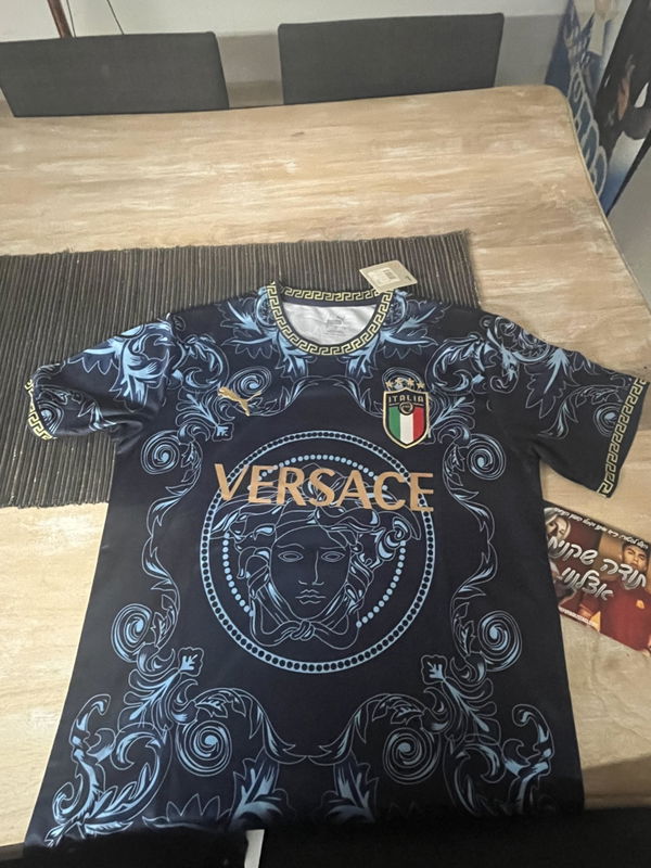 תמונה של Italy Blue Versace Special Edition Shirt מביקורת של Barak Gantz