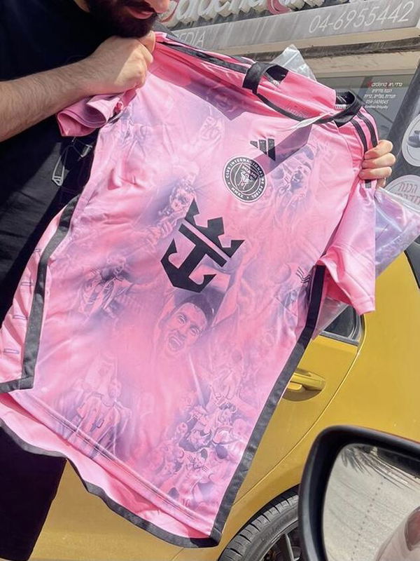 תמונה של Lionel Messi x Inter Miami Special Shirt מביקורת של מוחמד סאלח