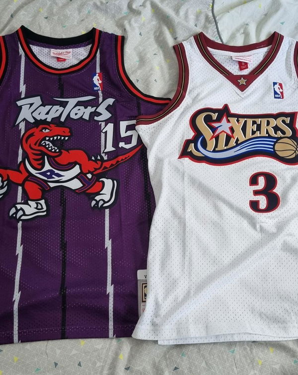 תמונה של גופיית משחק Philadelphia 76ers רטרו מביקורת של Matan Ravid