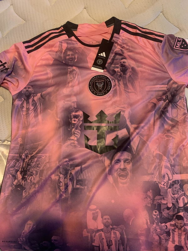 תמונה של Lionel Messi x Inter Miami Special Shirt מביקורת של שחר רוזנשטרום