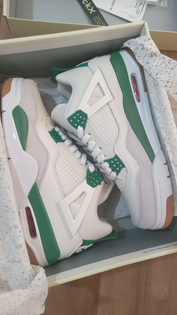 תמונה של Air Jordan 4 Retro Green מביקורת של Customer