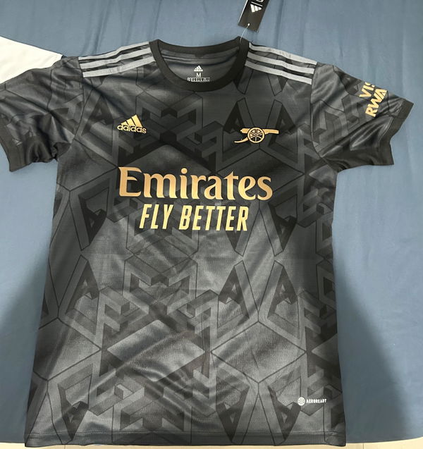 תמונה של england national team 2026 home shirt מביקורת של עוז